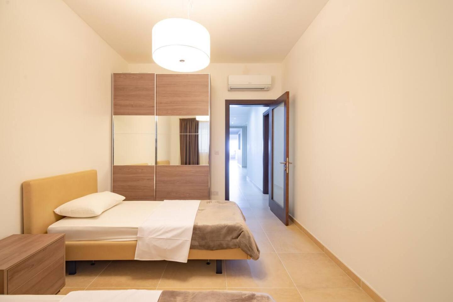 Cambridge By Homely Sliema