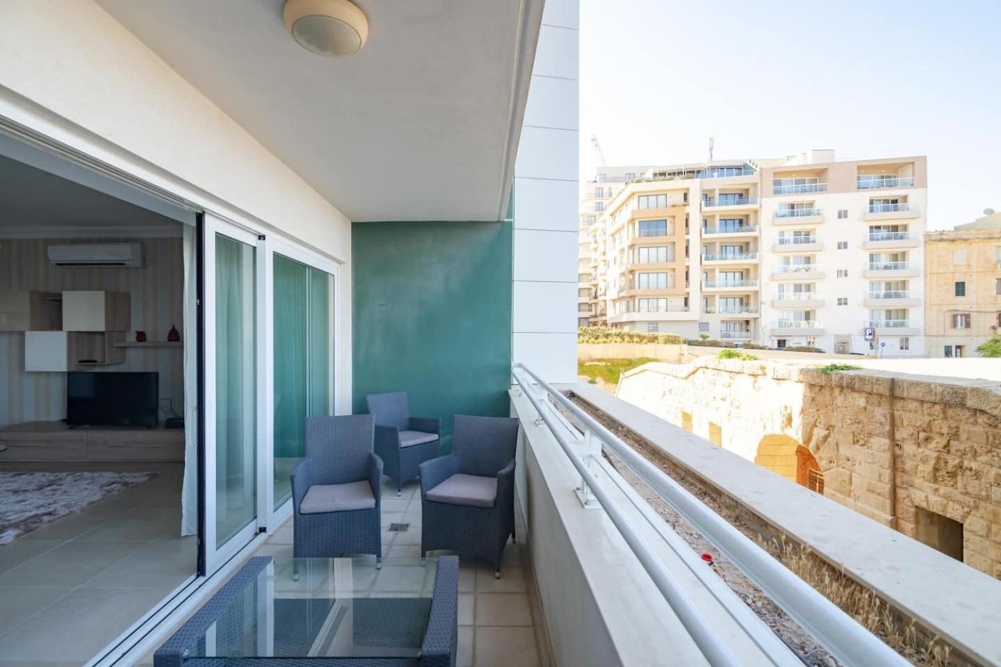 Cambridge By Homely * Sliema
