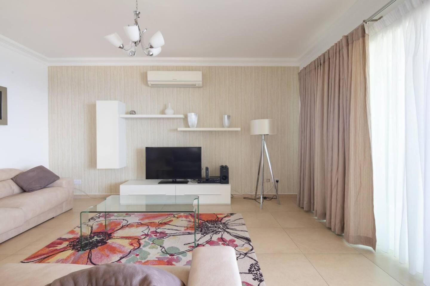 Holiday home Cambridge By Homely *