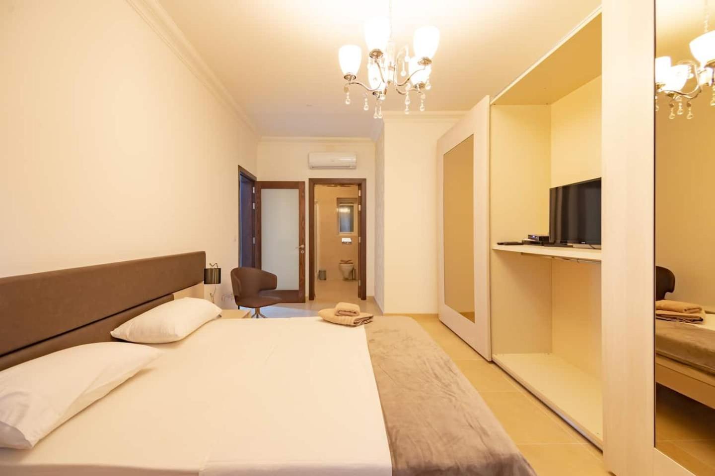 Holiday home Cambridge By Homely *