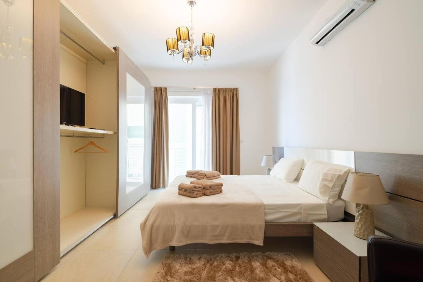 Holiday home Cambridge By Homely *