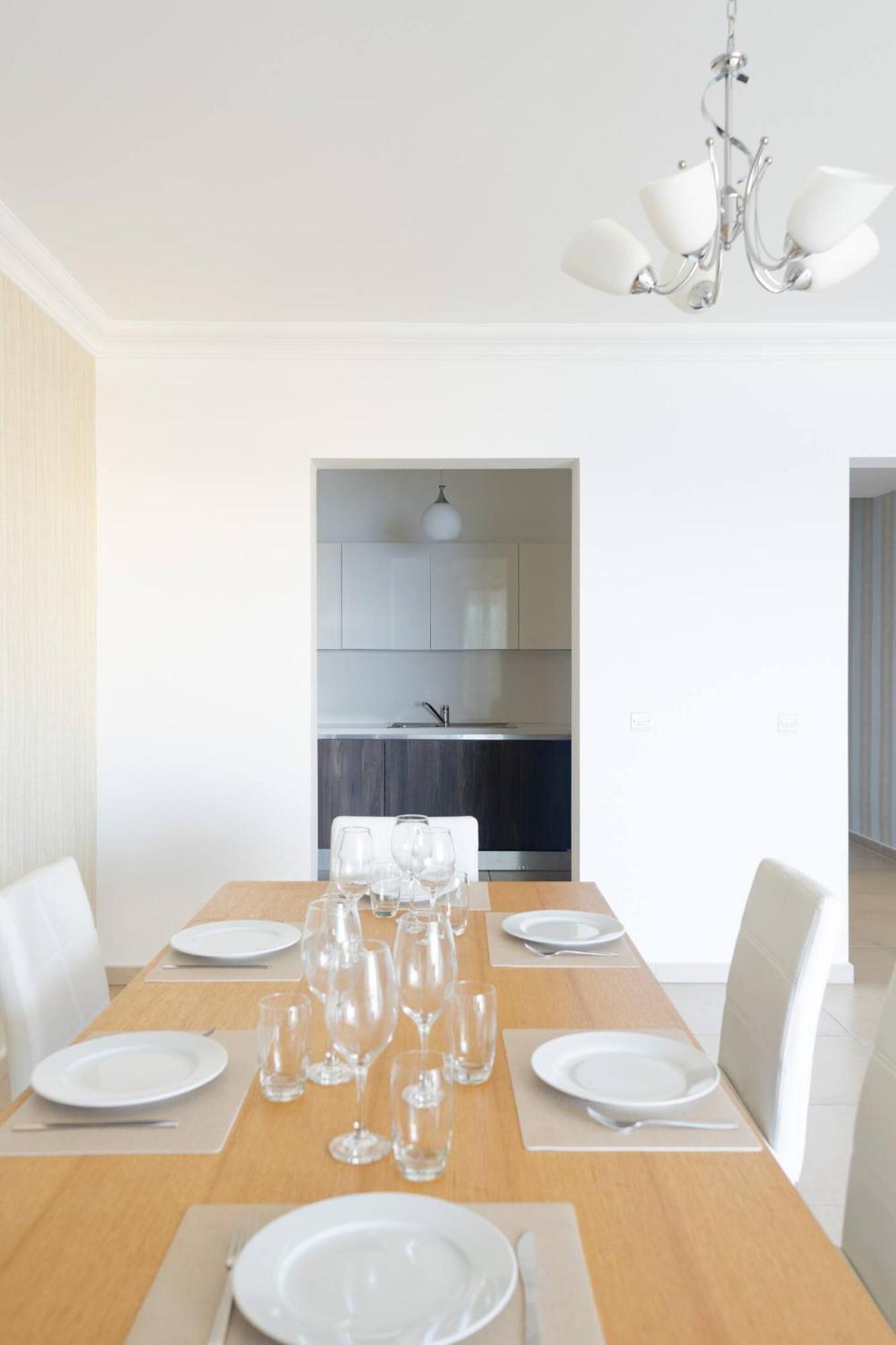 Cambridge By Homely Holiday home *